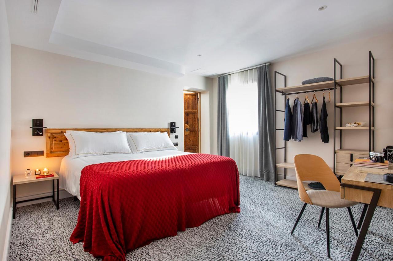 Cal Roure Boutique Hotel Igualada Buitenkant foto